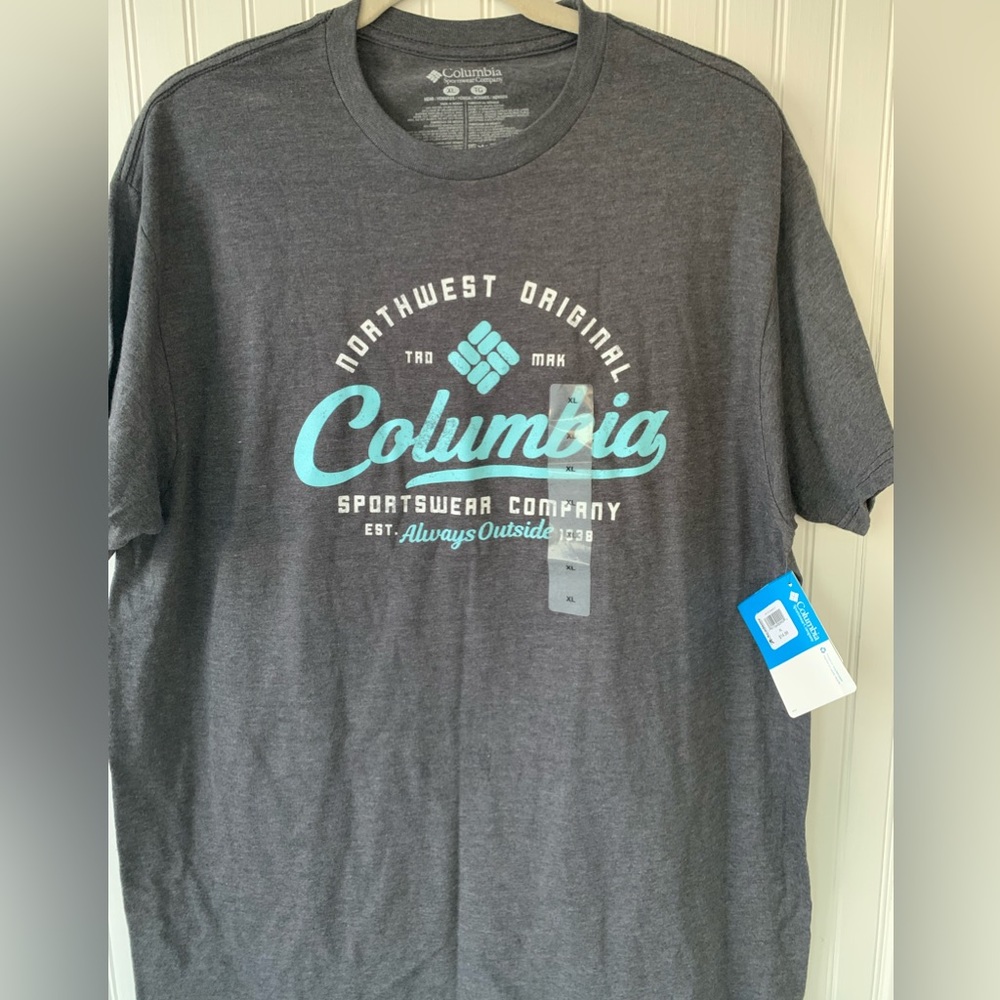 Columbia (NWT) XL T-Shirt; short sleeve teal and white print on front